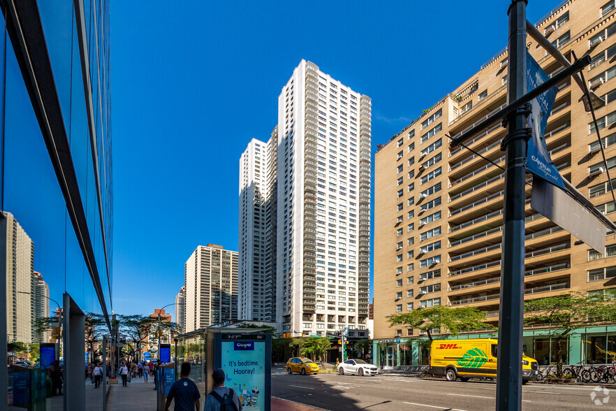 1100 Second Ave, New York, NY à louer - Photo principale - Image 1 de 14