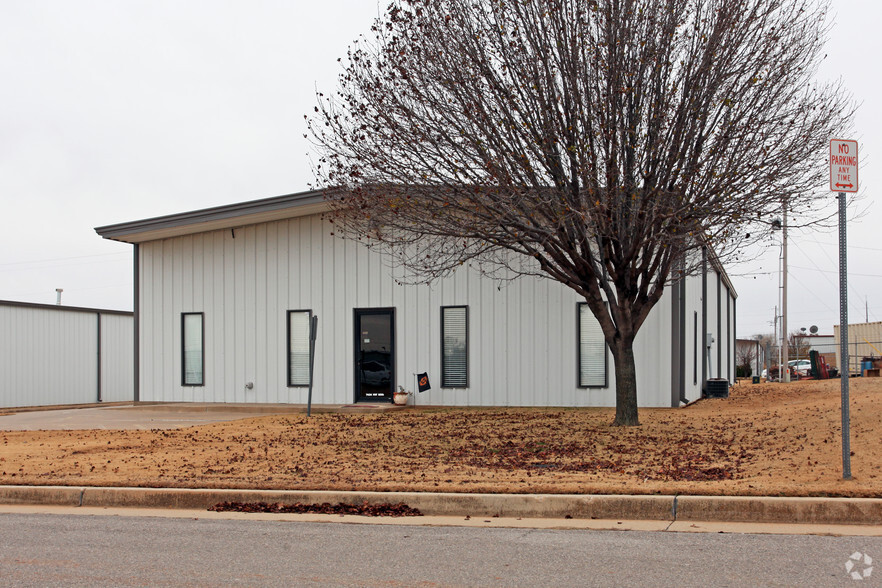 7424 NW 85th St, Oklahoma City, OK for lease - Building Photo - Image 2 of 2