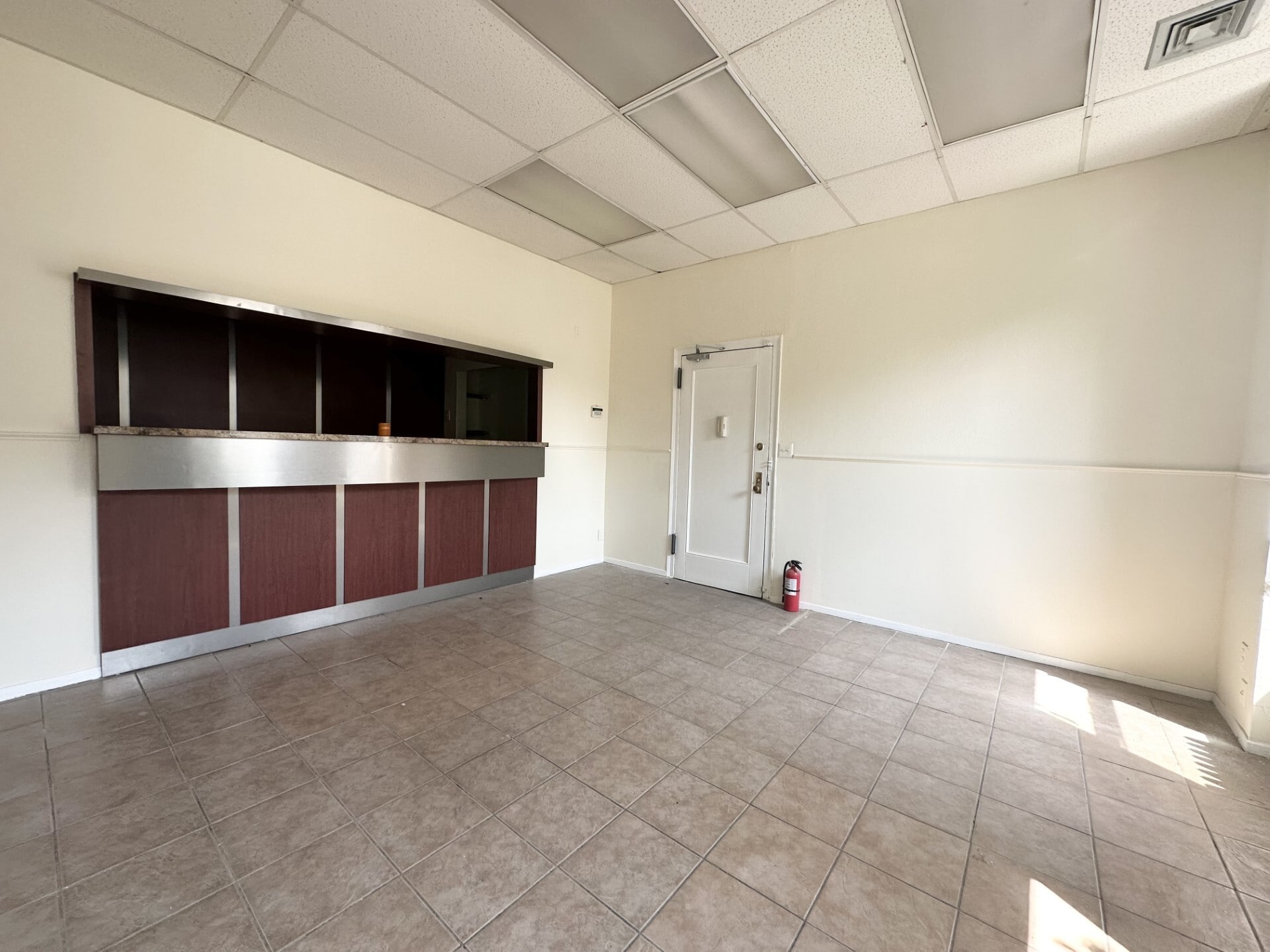 135 Eastern Pkwy, Brooklyn, NY for lease Interior Photo- Image 1 of 8