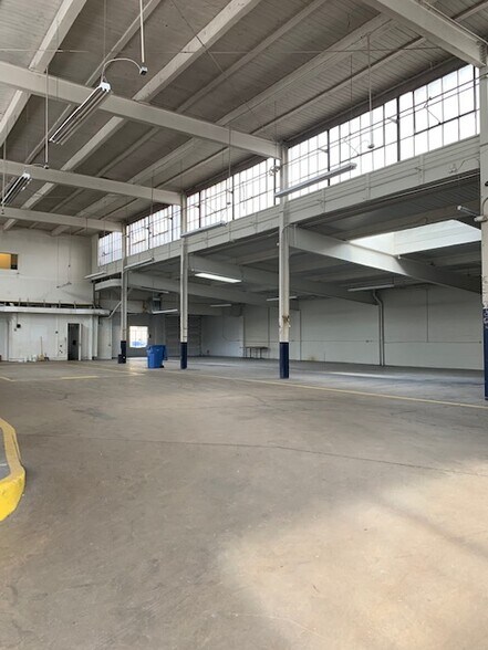 711 NE 21st Ave, Portland, OR à louer - Photo intérieure - Image 2 de 3