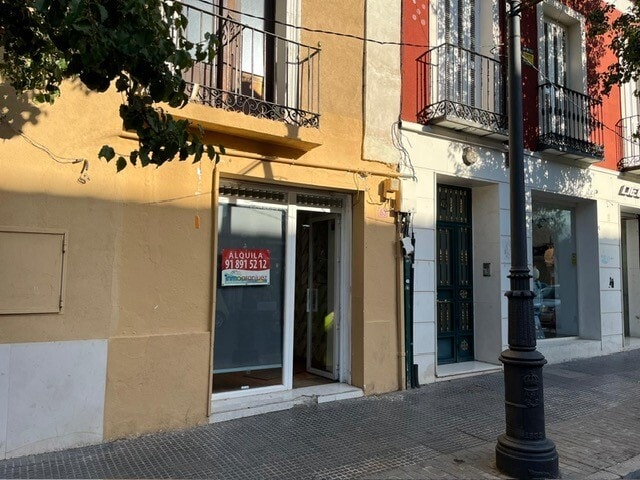 Calle Stuart, 65-63, Aranjuez, Madrid for lease - Building Photo - Image 1 of 3