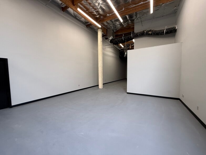 4214 E La Palma Ave, Anaheim, CA for lease - Building Photo - Image 2 of 7