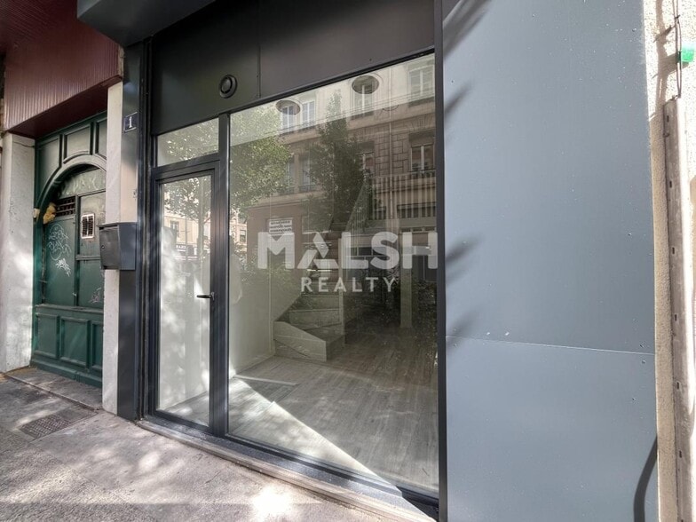 Retail in Villeurbanne for lease - Building Photo - Image 1 of 5