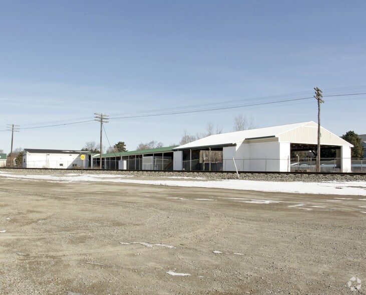 639 S Mill St, Plymouth, MI à louer - Photo du bâtiment - Image 2 de 3