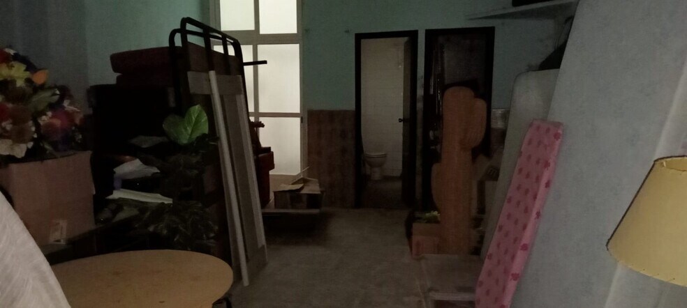 Commerce de détail dans Cáceres, Cáceres à vendre - Photo du bâtiment - Image 2 de 2