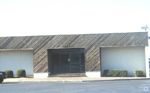 1008 Brady Ave, Atlanta, GA for sale - Primary Photo - Image 1 of 2