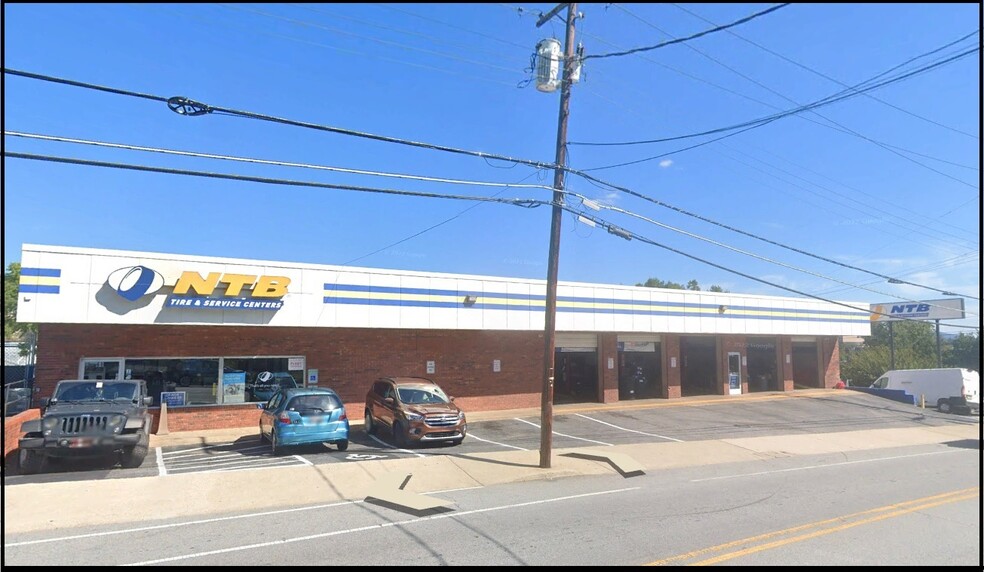 68 Asheland Ave, Asheville, NC for lease - Building Photo - Image 1 of 2