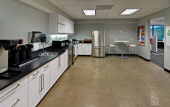 7807 Creekridge Cir, Bloomington, MN à vendre Photo intérieure- Image 2 de 7