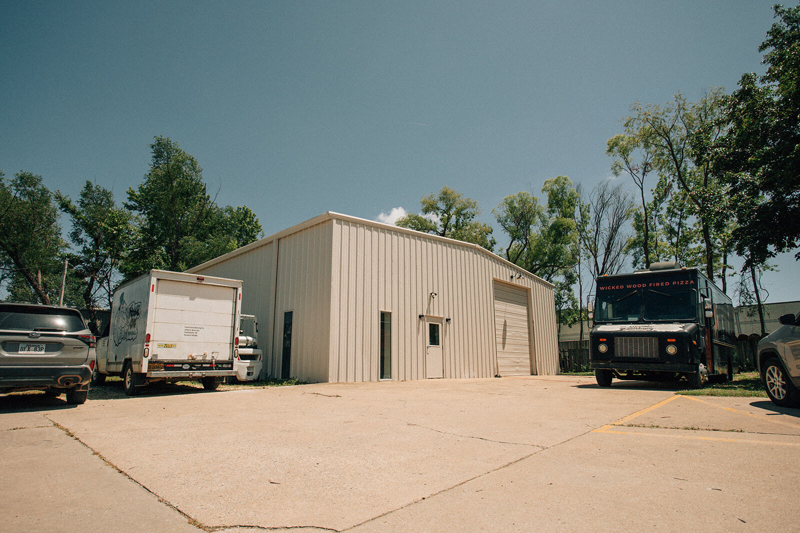 519 W Poplar St, Fayetteville, AR for lease Interior Photo- Image 1 of 5