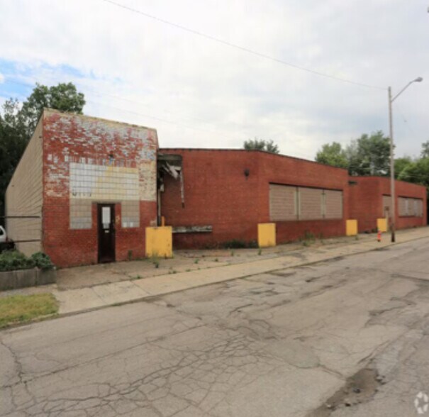 10626 Leuer Ave, Cleveland, OH à vendre - Photo du bâtiment - Image 1 de 5