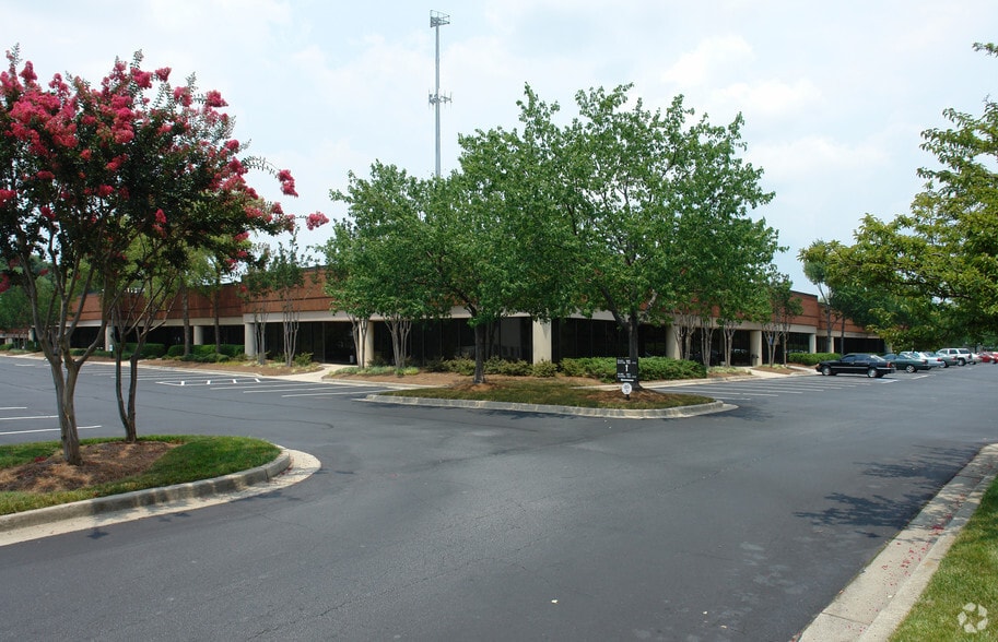 3980 DeKalb Technology Pky, Atlanta, GA à louer - Photo du bâtiment - Image 3 de 7