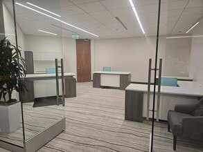 17877 Von Karman Ave, Irvine, CA à louer Photo intérieure- Image 1 de 5