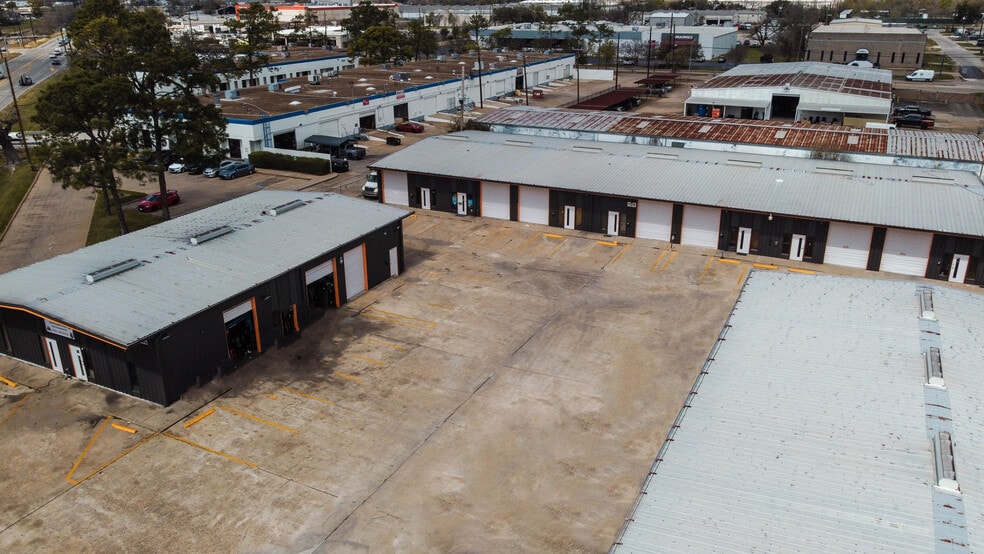 13200 Hempstead Hwy, Houston, TX for lease - Building Photo - Image 3 of 7