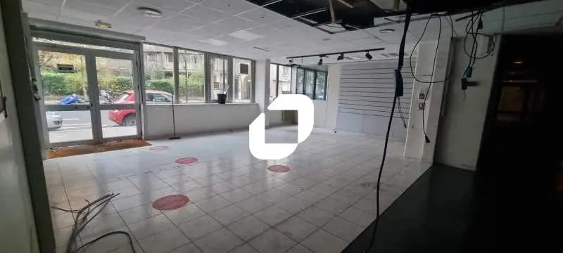 Commerce de détail dans Boulogne-Billancourt à louer - Photo intérieure - Image 2 de 6