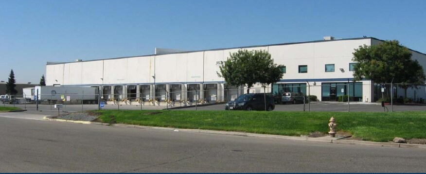 4547 Frontier Way, Stockton, CA à vendre - Photo du bâtiment - Image 2 de 10
