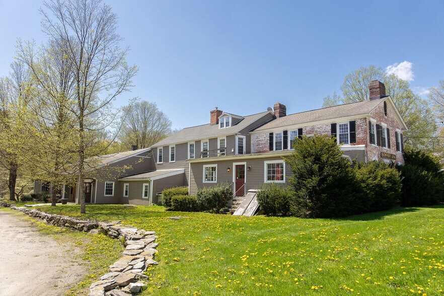 39 Main St, South Egremont, MA à vendre - Photo du bâtiment - Image 3 de 58