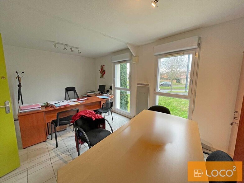 20 Rue Montaigne, Blagnac for sale - Interior Photo - Image 2 of 5