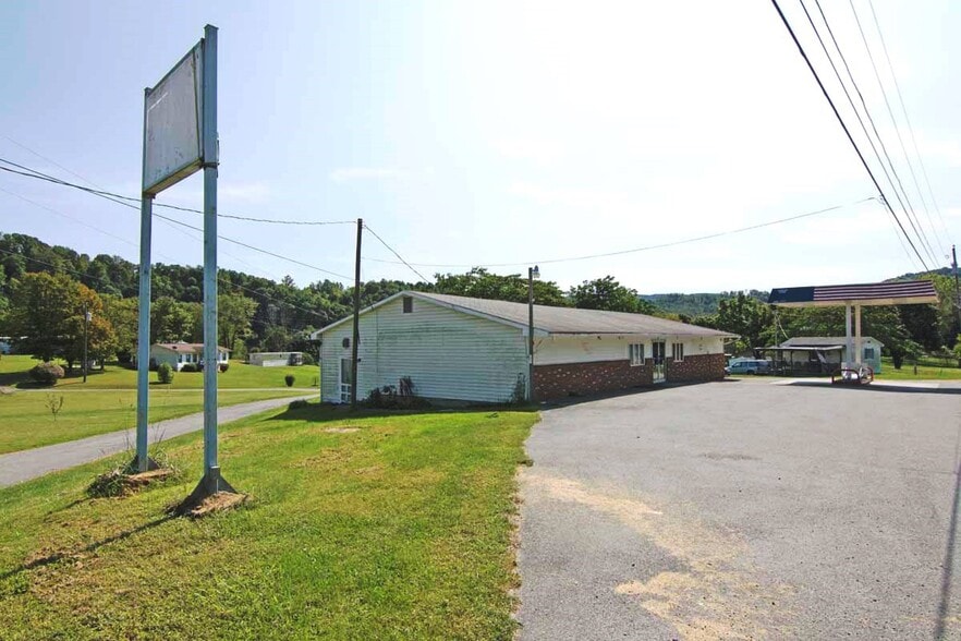 4830 Highland Trl, Alderson, WV for sale - Building Photo - Image 1 of 48