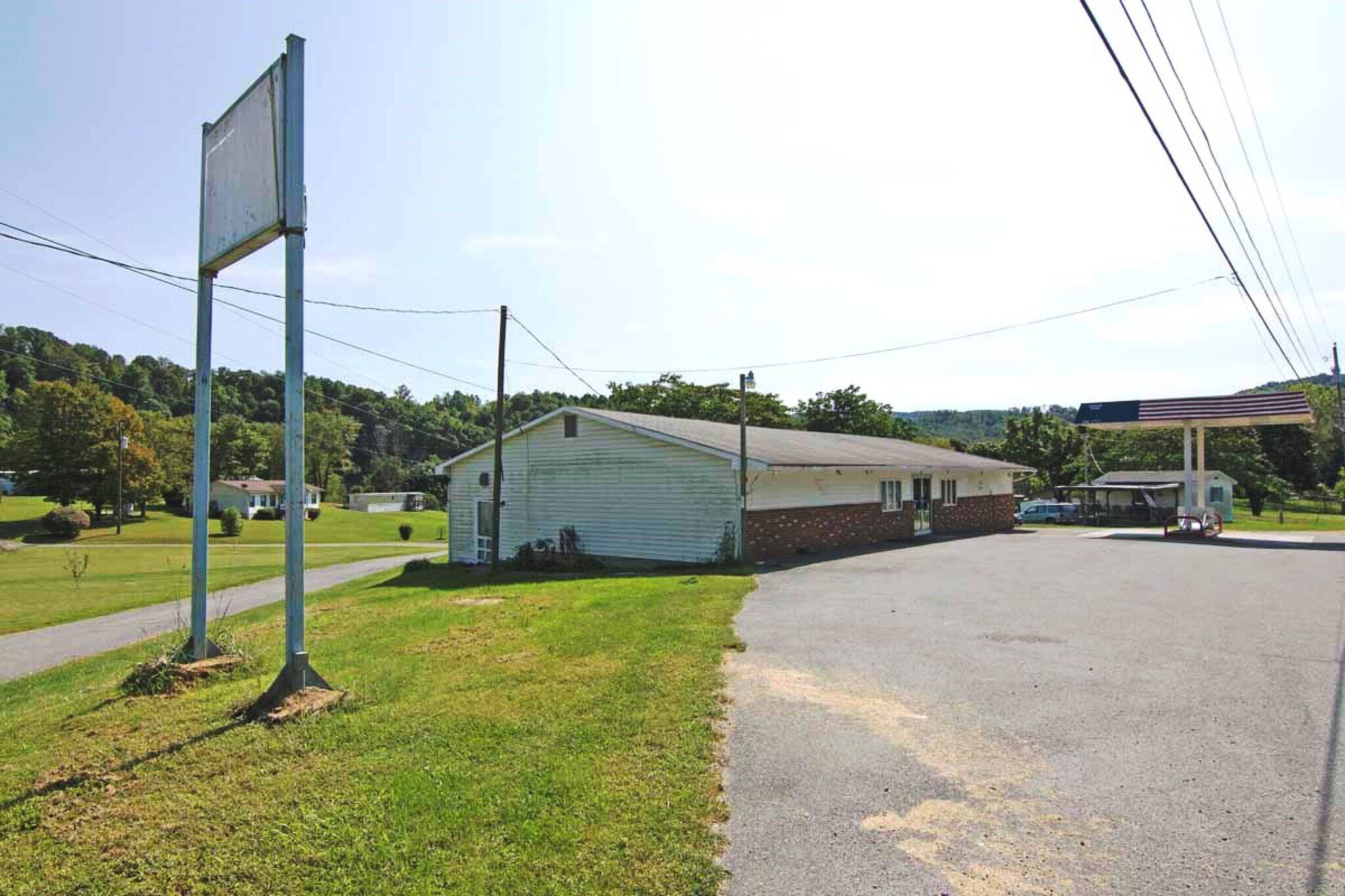 4830 Highland Trl, Alderson, WV à vendre Photo du bâtiment- Image 1 de 49