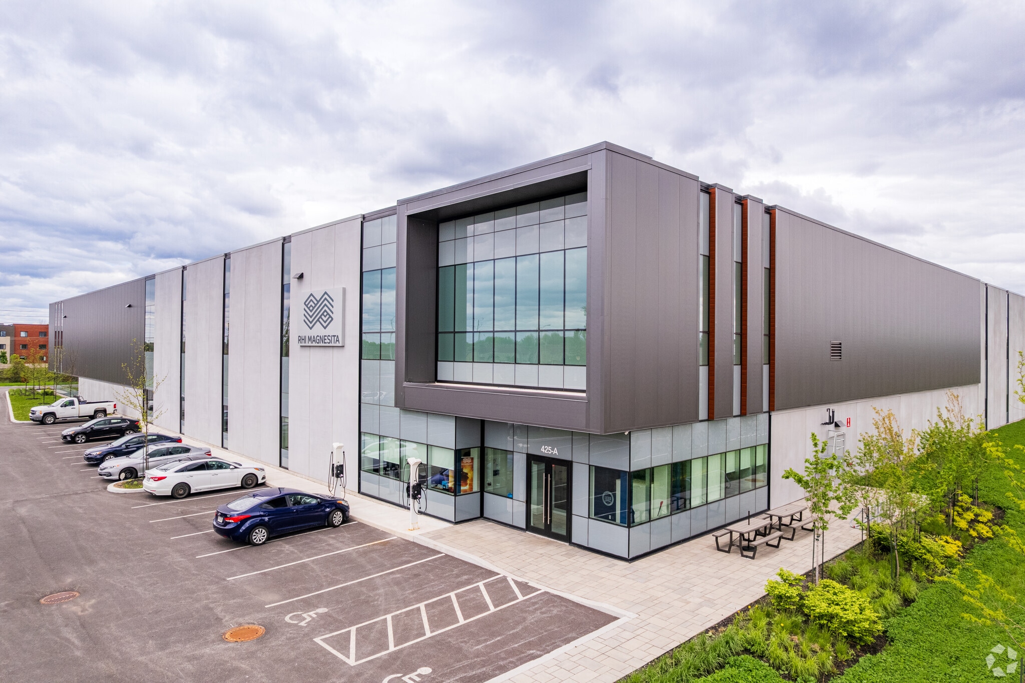 425 Av Fouquet, Candiac, QC à vendre Photo du bâtiment- Image 1 de 1