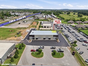 2420 S 8th St, Rogers, AR for lease Interior Photo- Image 2 of 3