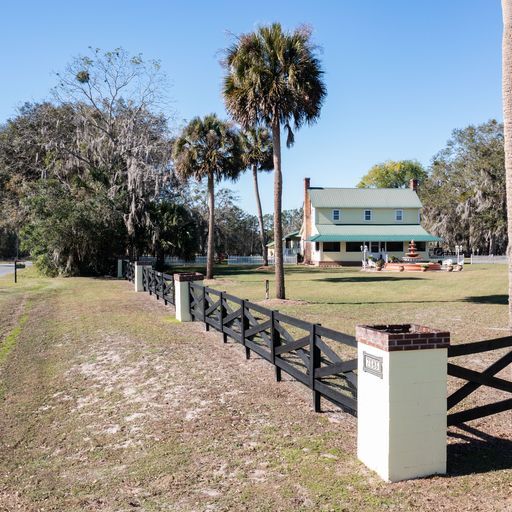 7383 County Road 252, Live Oak, FL for sale - Primary Photo - Image 1 of 1