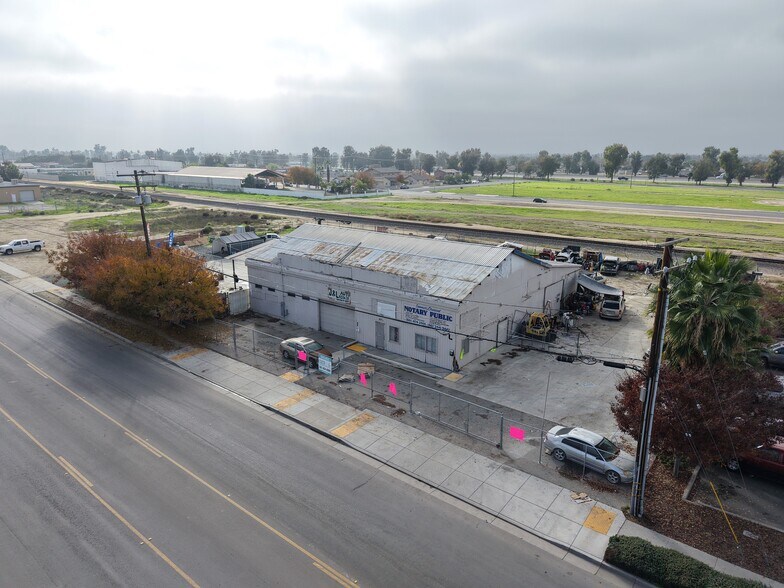 827 High St, Delano, CA à vendre - Photo du bâtiment - Image 3 de 9