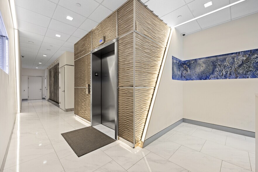 78 Bowery, New York, NY à vendre - Photo du bâtiment - Image 2 de 29