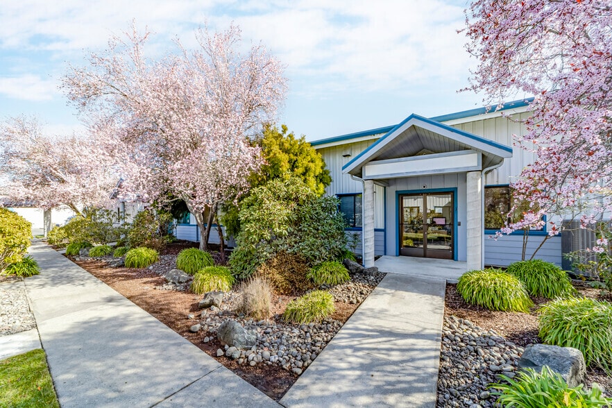55 Ericson Ct, Arcata, CA for lease - Primary Photo - Image 1 of 40