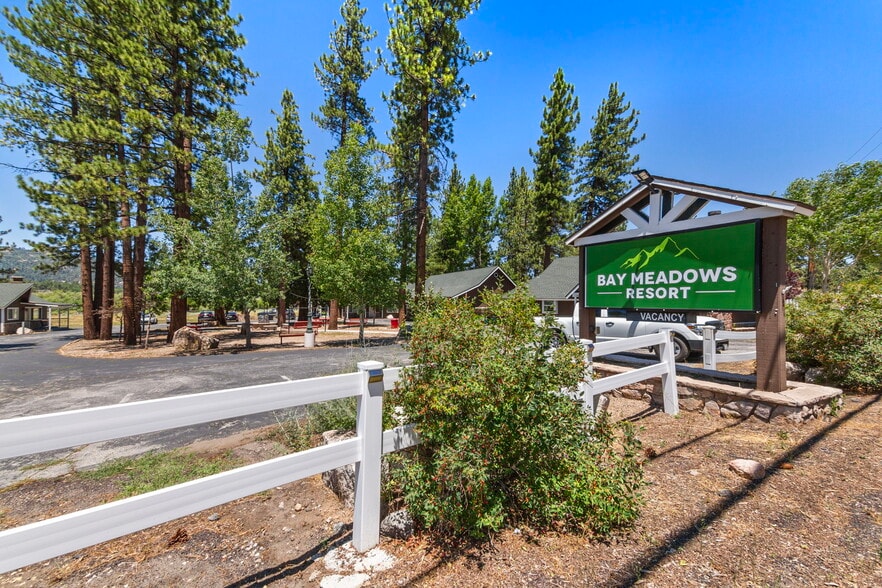 39756 Big Bear Blvd, Big Bear Lake, CA for sale - Building Photo - Image 2 of 60