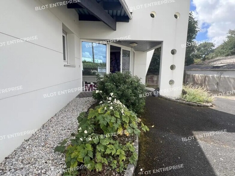 Bureau dans Vertou à vendre - Photo du bâtiment - Image 2 de 11