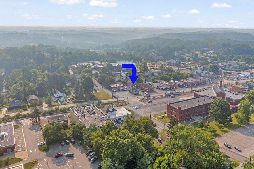 5133 Brightwood Rd, Bethel Park, PA for sale - Building Photo - Image 2 of 26