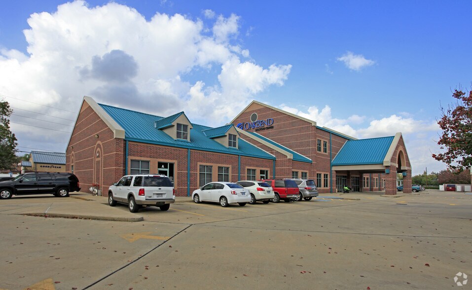 4907 Sandhill Dr, Sugar Land, TX à louer - Photo du bâtiment - Image 1 de 5