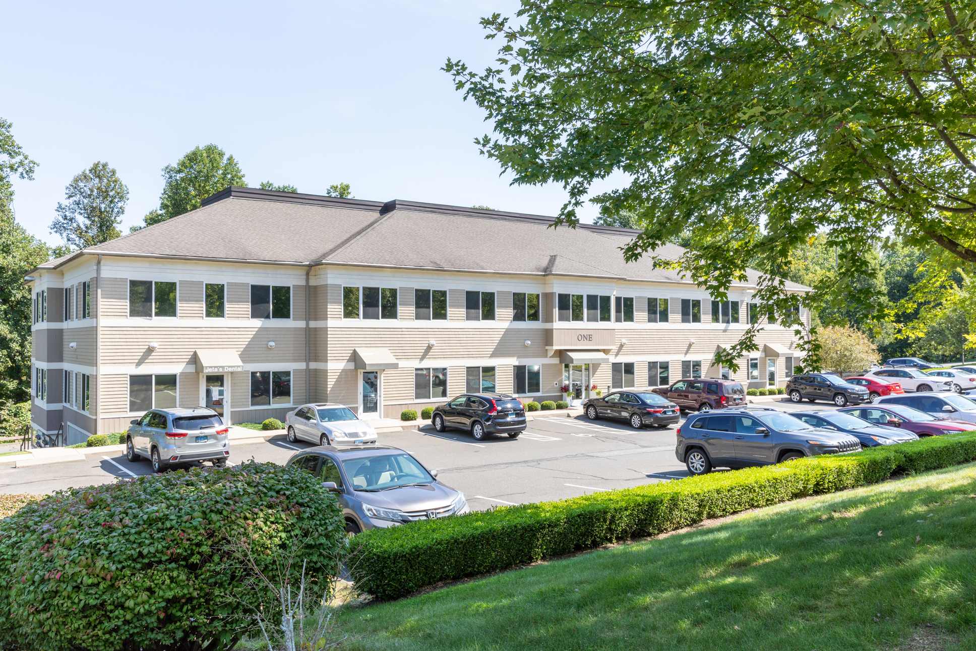 1 Reservoir Office Park, Southbury, CT à vendre Photo principale- Image 1 de 1