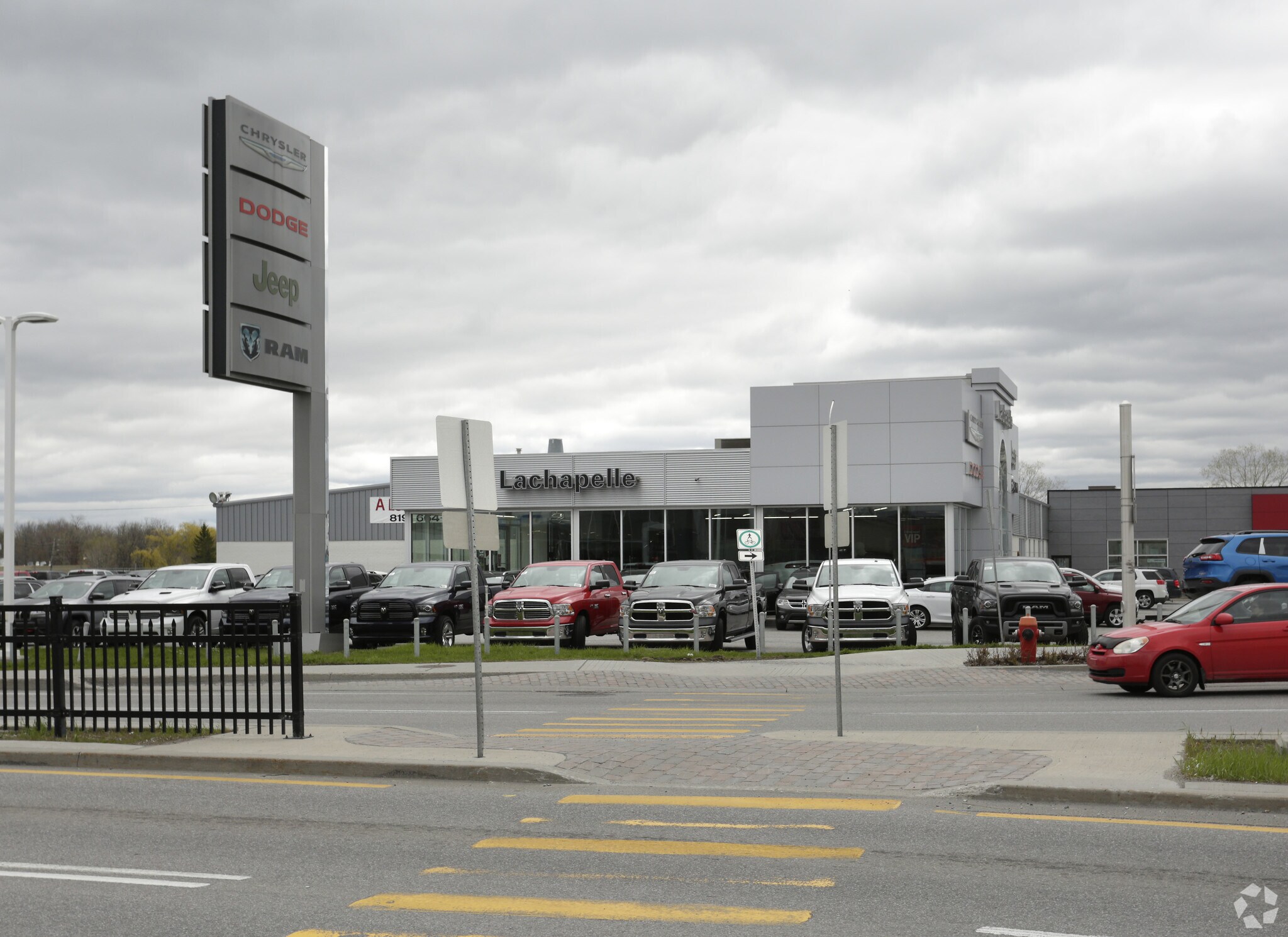 960 Boul Saint-Joseph, Gatineau, QC for sale Primary Photo- Image 1 of 1