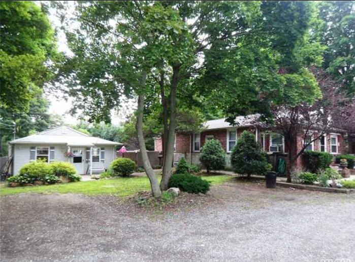 1887 Joshuas Path, Central Islip, NY à vendre Photo du bâtiment- Image 1 de 35