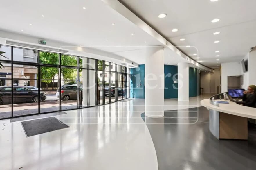 143 Bis Avenue De Verdun, Issy-les-Moulineaux à louer - Photo du bâtiment - Image 2 de 2