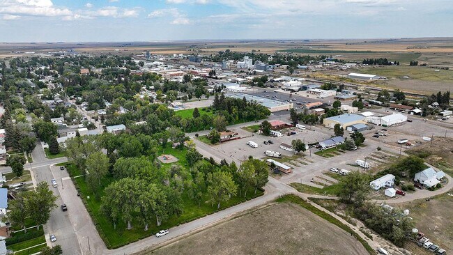 Plus de détails pour 719 Maryland St, Conrad, MT - Spécialité à vendre