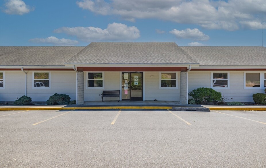 307 Highway 42 E, Coquille, OR for sale - Building Photo - Image 3 of 44