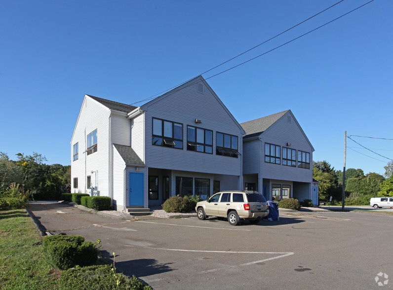 688 Boston Post Rd, Westbrook, CT à louer - Photo du bâtiment - Image 1 de 4