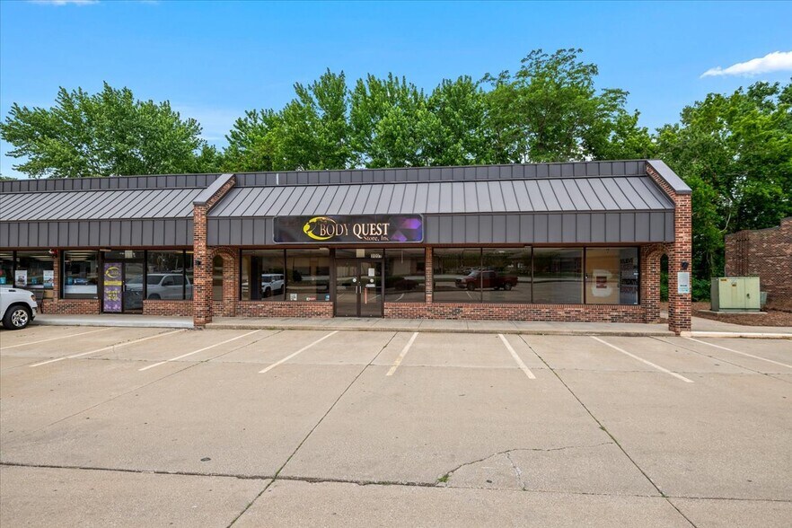 3120 Montvale Dr, Springfield, IL à louer - Photo du bâtiment - Image 2 de 3