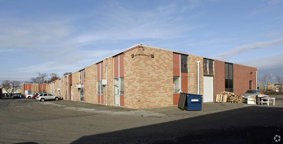 55 Central Ave, Farmingdale, NY à louer - Photo du bâtiment - Image 2 de 8