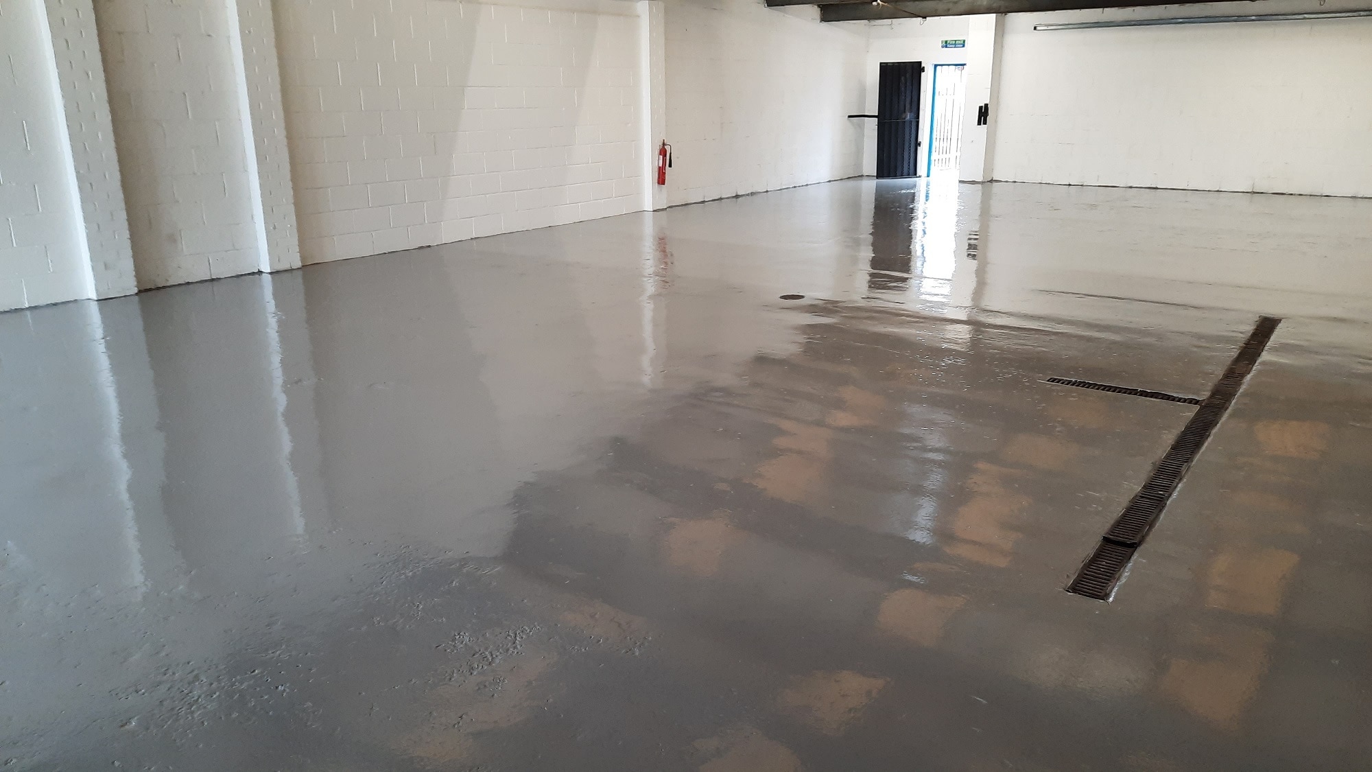 Spring Road Industrial Estate Lanesfield Drive, Wolverhampton for lease Interior Photo- Image 1 of 9