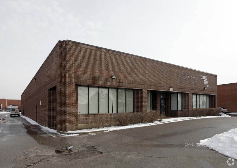 95 Whitmore Rd, Vaughan, ON for lease - Primary Photo - Image 1 of 2