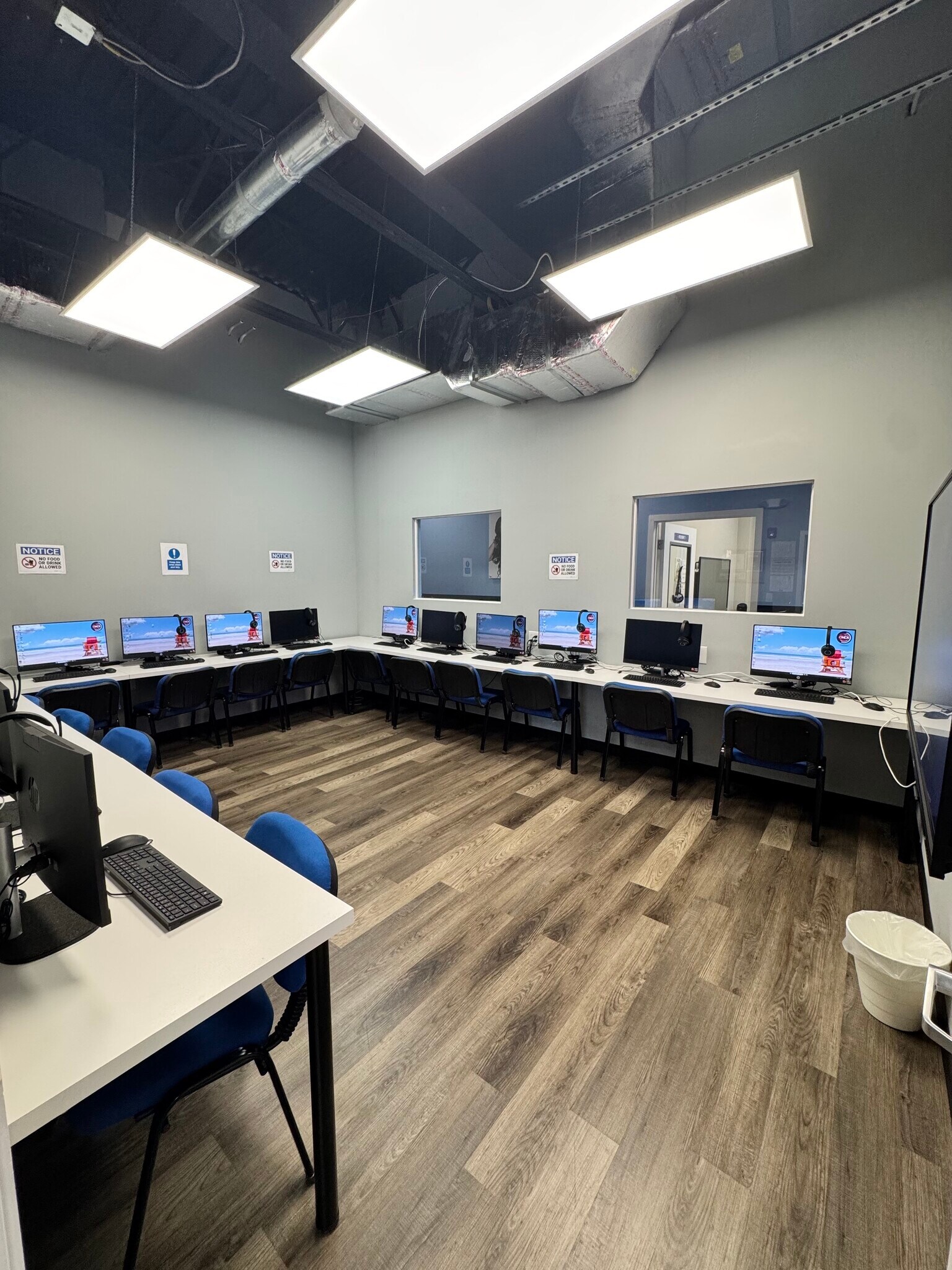 601 N Federal Hwy, Hallandale Beach, FL for lease Interior Photo- Image 1 of 7