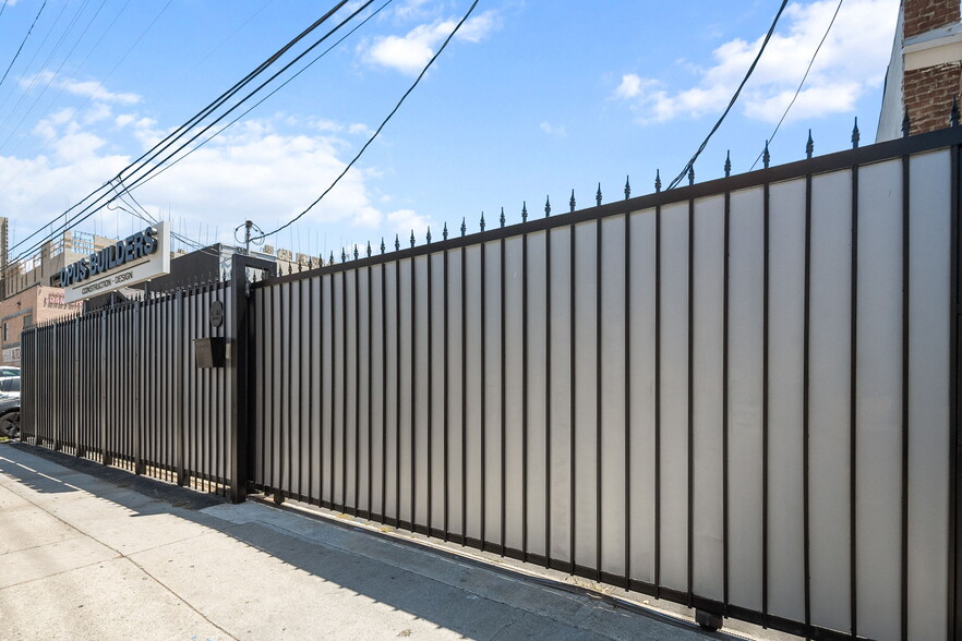 5244 Vineland Ave, North Hollywood, CA for sale - Building Photo - Image 3 of 37