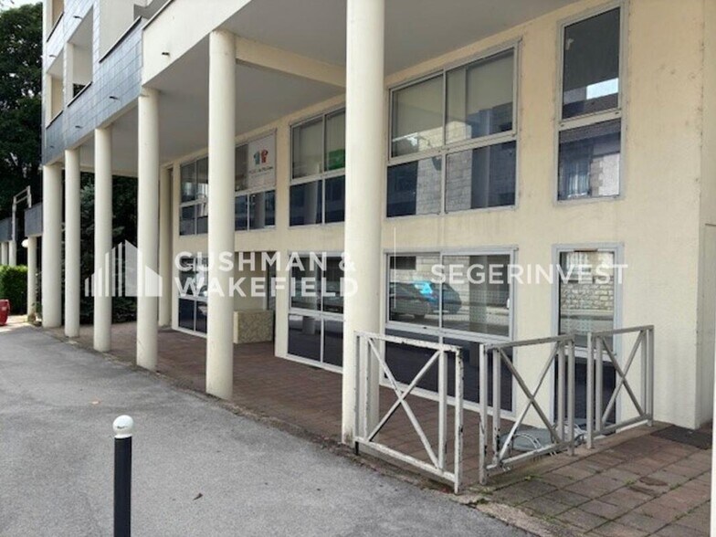 5 Rue Charles Krug, Besançon for sale - Building Photo - Image 1 of 8