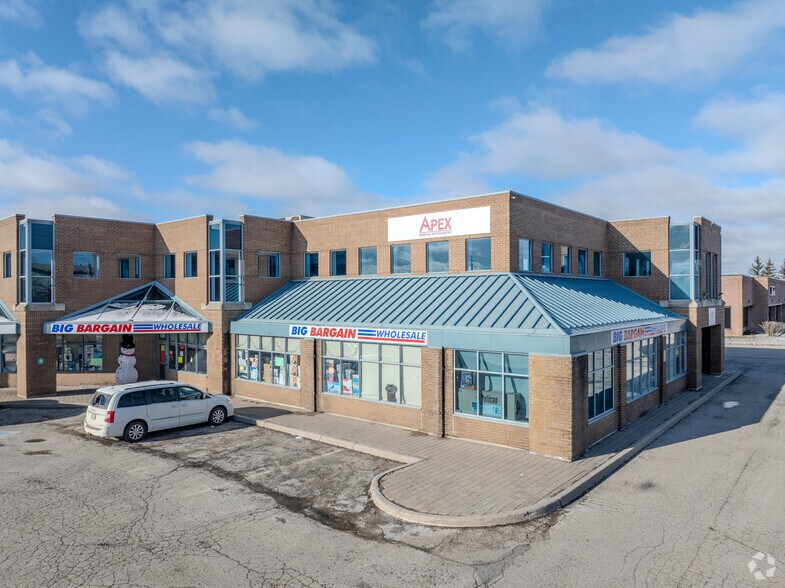 243-263 Woodlawn Rd W, Guelph, ON à louer - Photo du bâtiment - Image 2 de 16