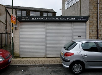 Plus de détails pour 3 Cross St, Accrington - Commerce de détail à louer