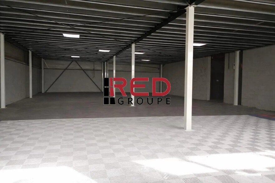 Commerce de détail dans Istres à louer - Photo intérieure - Image 1 de 3